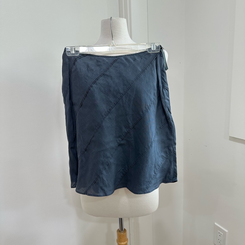 Bias cut DKNY skirt size 2. Indigo colored. Soft feel and nice movement